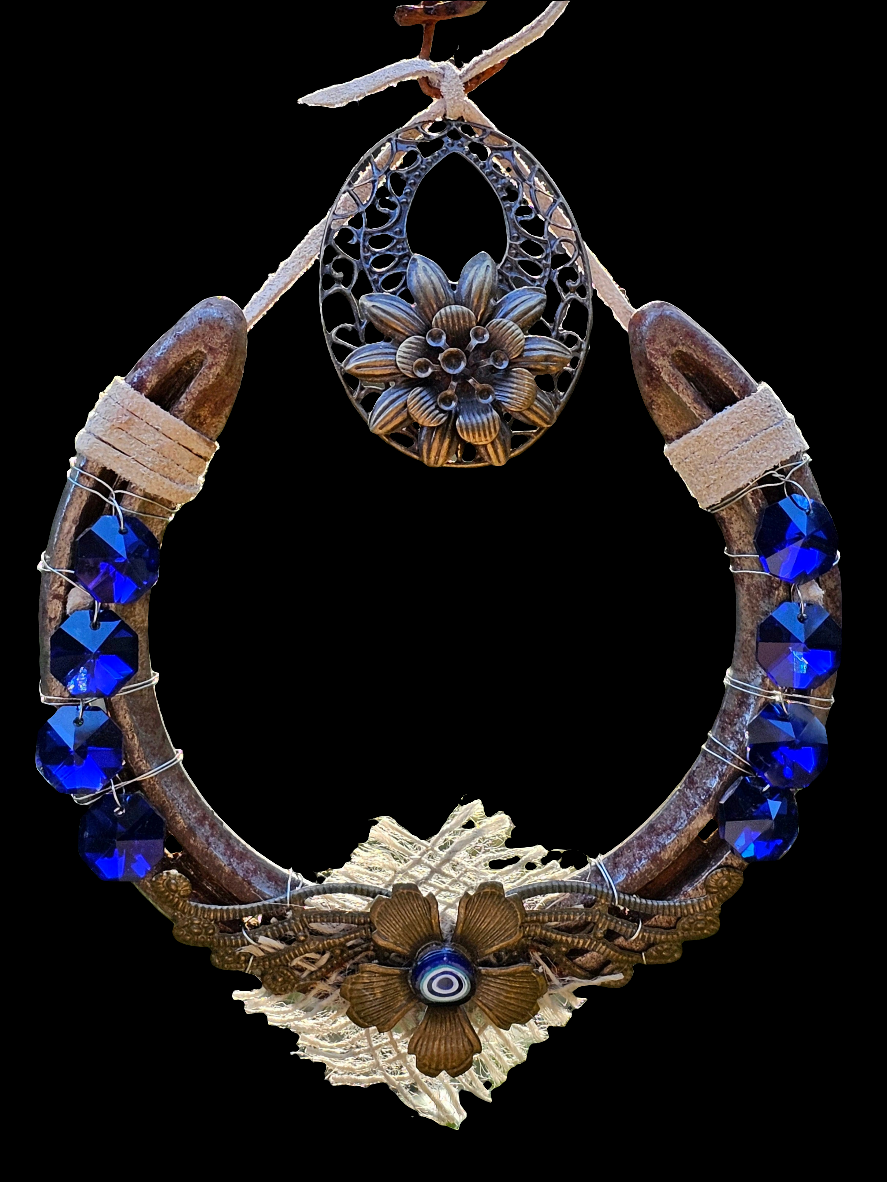 Royal Guardian Horseshoe Wall Art