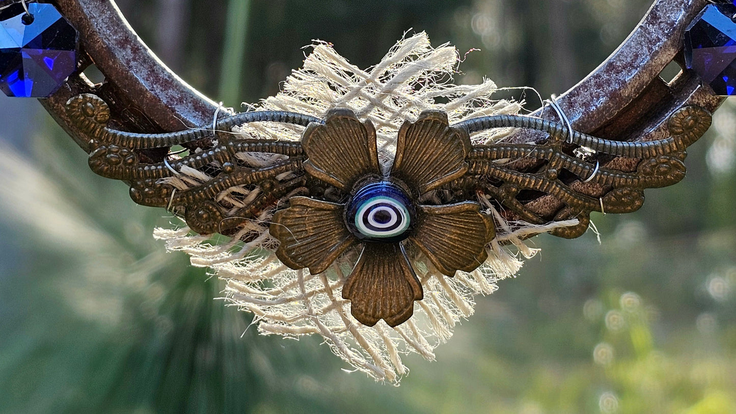 Royal Guardian Horseshoe Wall Art