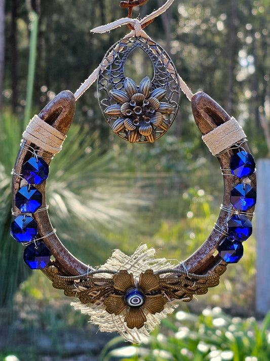 Royal Guardian Horseshoe Wall Art