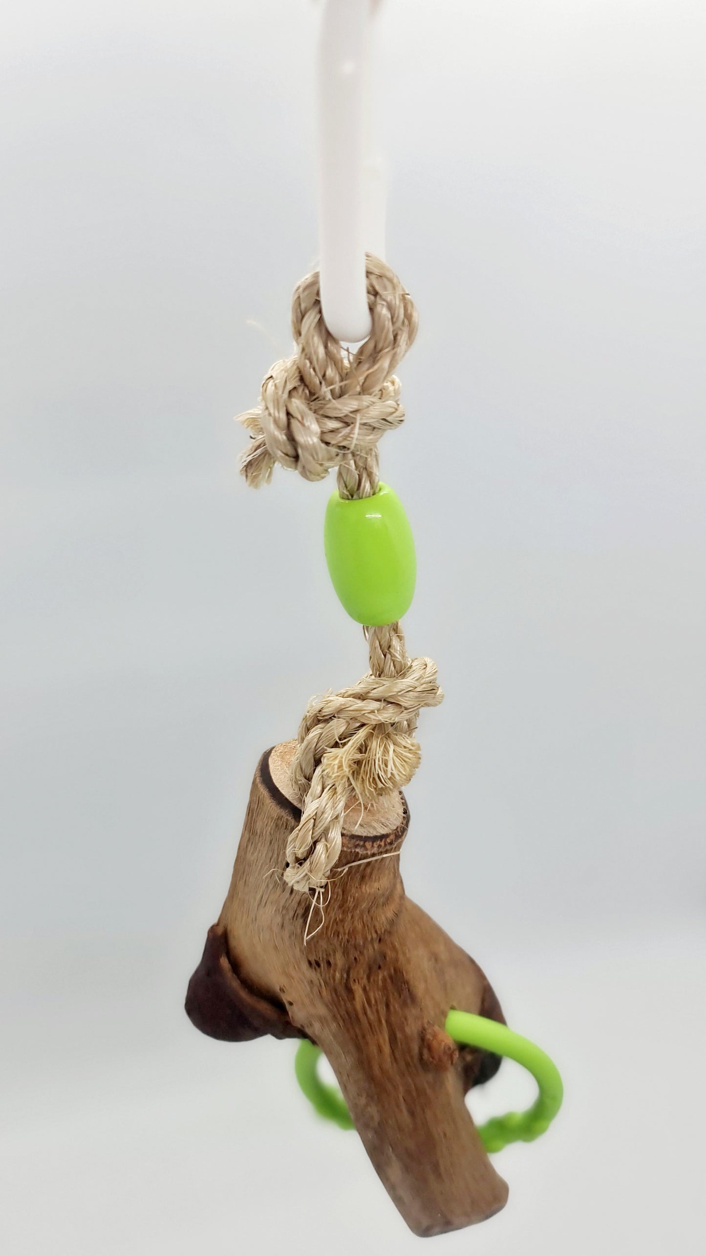 Sisal Rope Green Ring & Timber Toy